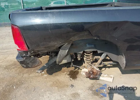 2018 Ram 1500 Express 4X4 6'4 Box from USA, damaged, VIN 1C6RR7FGXJS138605